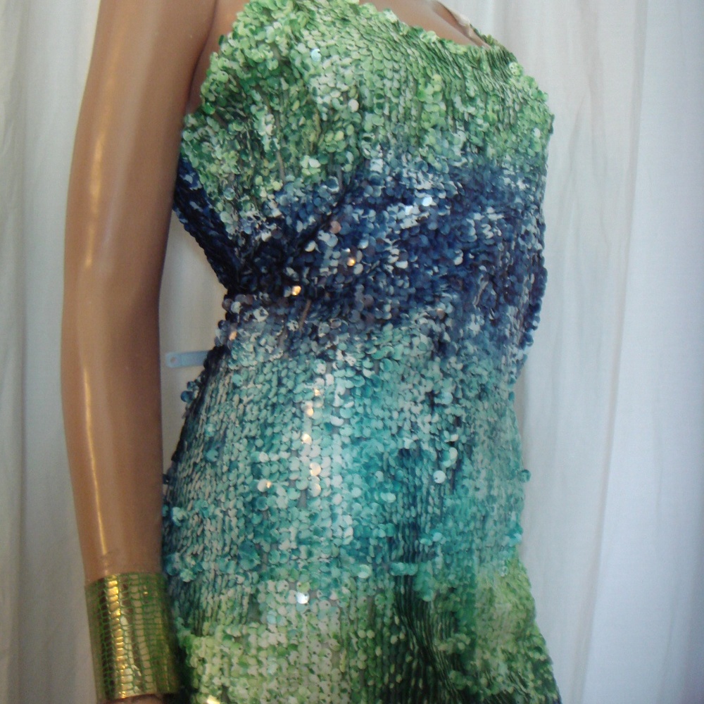 BOSTON PROPER LARGE  SEQUIN LINED KNIT TANK TOP
